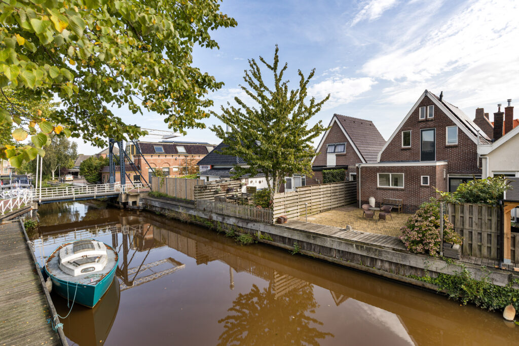 Hoofdafbeelding Spoorstraat 28